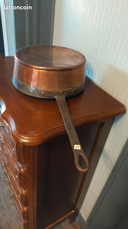 Grosse casserole cuivre pour deco (image 1)