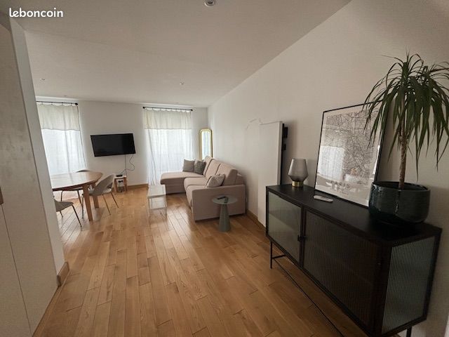 Appartement 2 pièces 50 m² · à Paris · 50 m² · 2 000 €