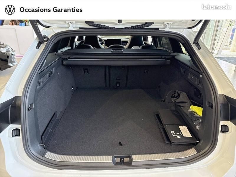 Volkswagen Passat SW 1.5 eHybrid 272ch R-Line DSG6 (image 38)