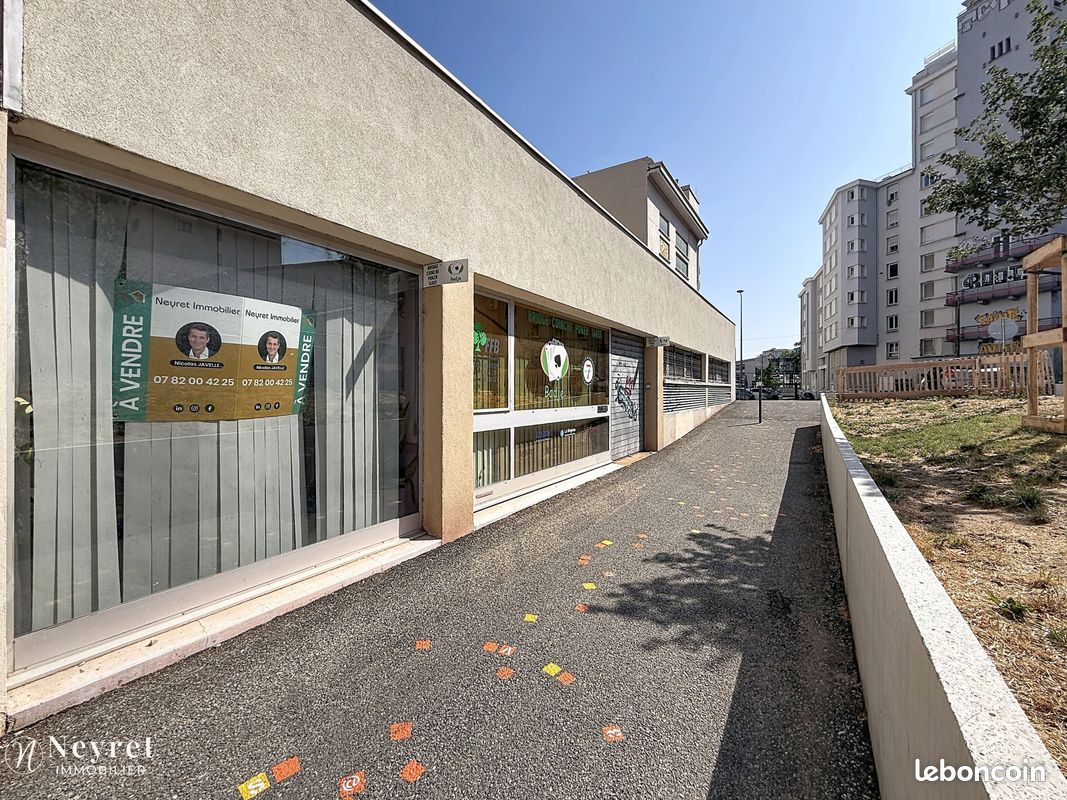 Local commercial 2 pièces 340 m² · à Saint-Étienne · 340 m² · 199 000 €