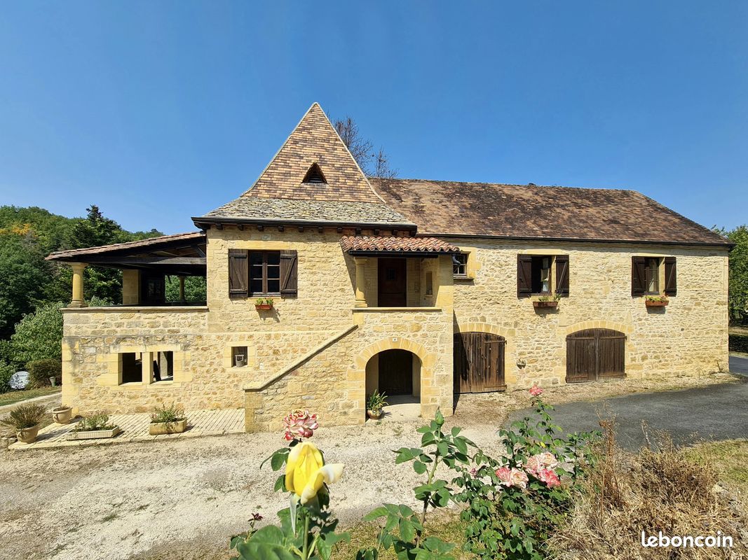 Maison 5 pièces 102 m² · à Sarlat-la-Canéda · 102 m² · 270 000 €