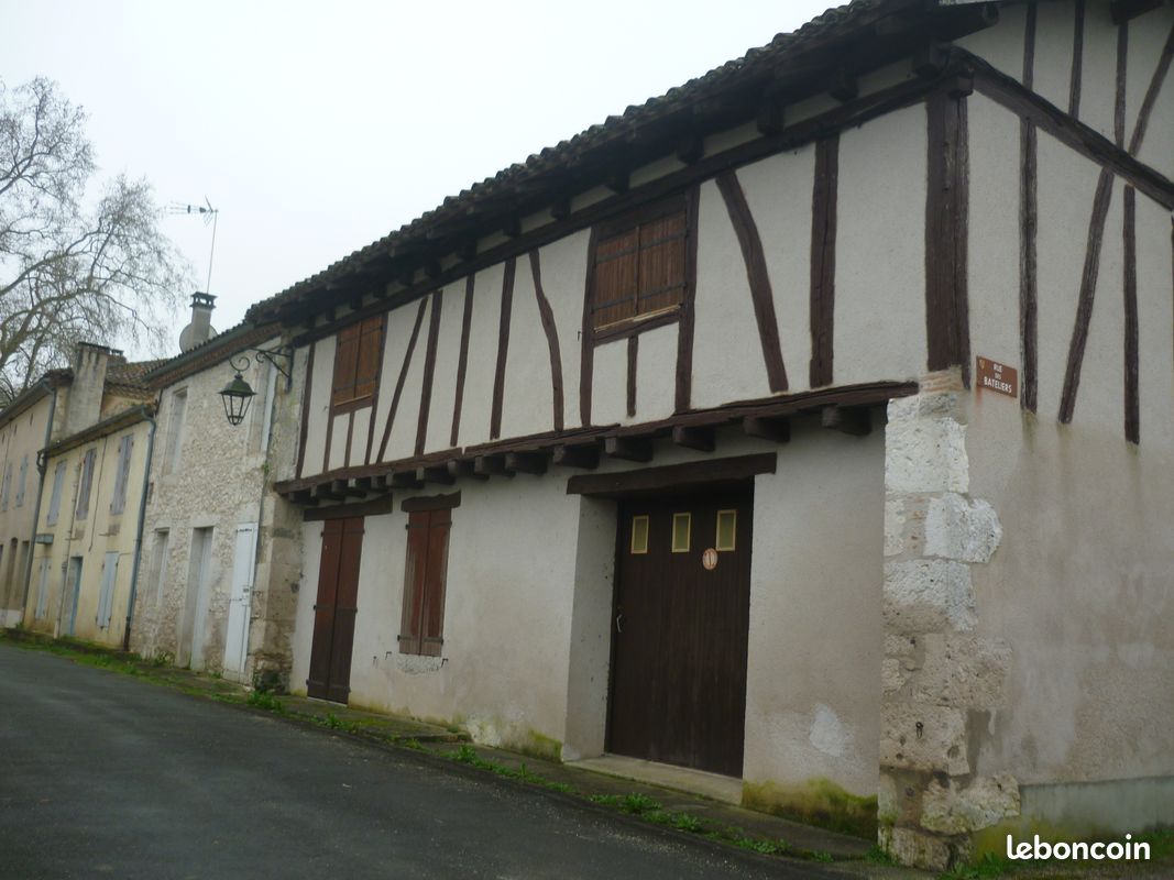 Maison 8 pièces 160 m² · à Vianne · 160 m² · 165 000 €