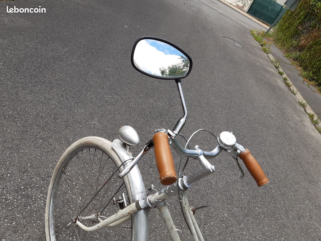 Véritable vélo "Vintage " MOTOBECANE années 1953 (image 8)