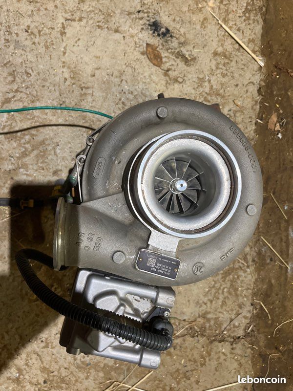 Turbo GARRETT GT4088KLV 859531-0004 – FENDT 930 933 936 939 942 Vario – MAN D15 (image 1)