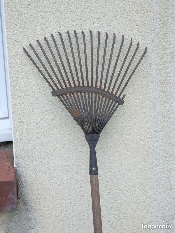 Binette + outil pour faire des lignes + râteau à gazon ou outils de jardinage (image 6)