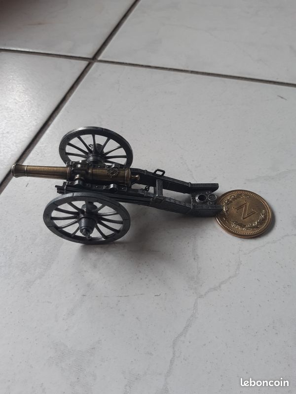 FIGURINES RUSSES BELLE pièce d'artillerie - Canon de