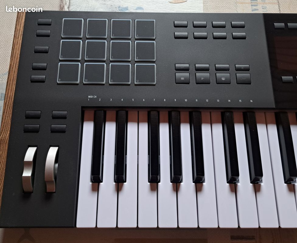 Arturia keylab 49 mk3 (image 3)