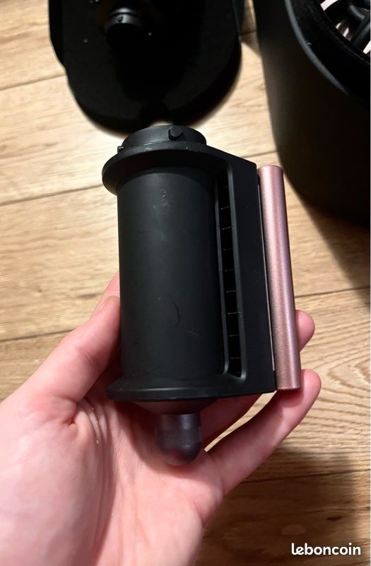 Vendu. Dyson airwrap i.d rose (image 5)