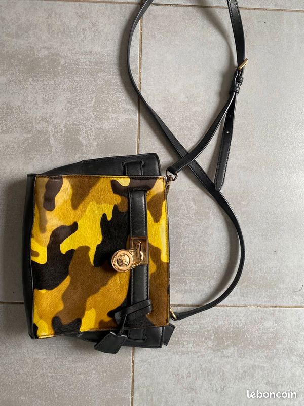 Sac bandoulière Michael Kors fourrure et cuir (image 4)