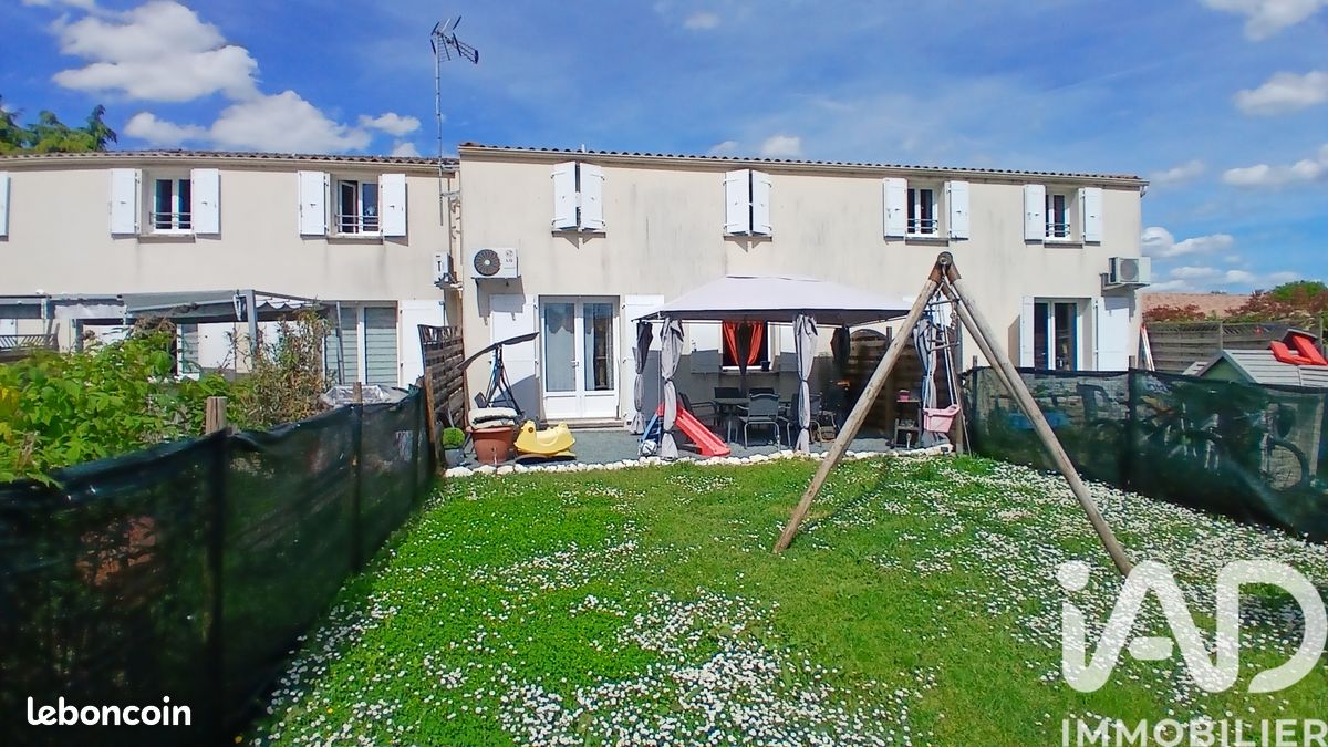 Maison 4 pièces 74 m² · à Saint-Georges-des-Coteaux · 74 m² · 150 000 €