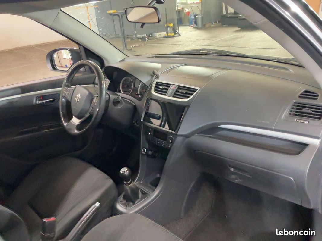 Suzuki Swift 1.2 Comfort (image 3)