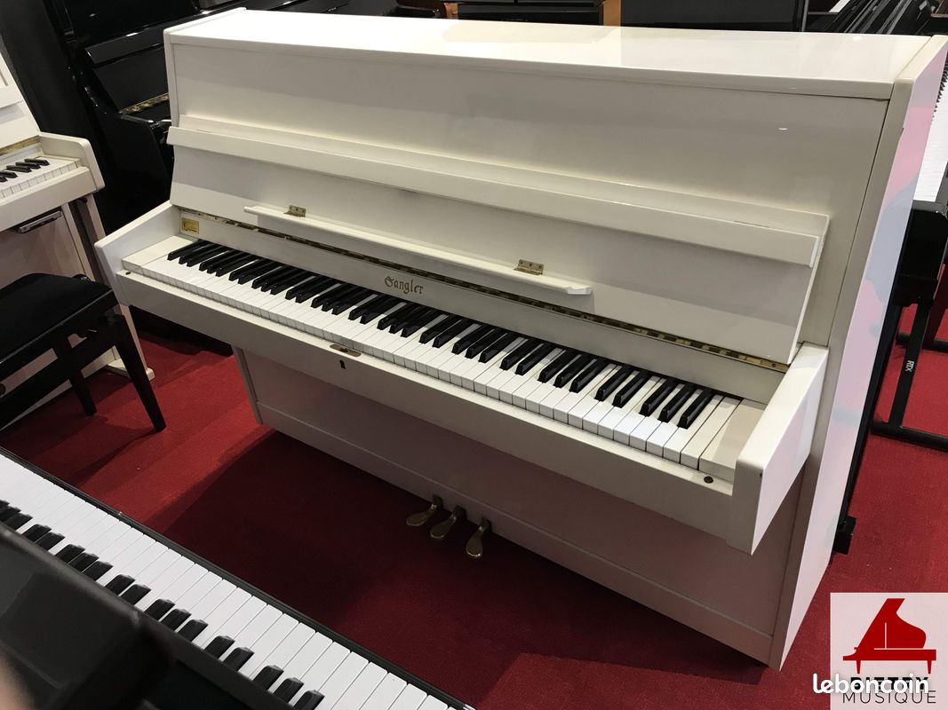 Piano droit Sangler modèle 108 N°177790 (image 1)