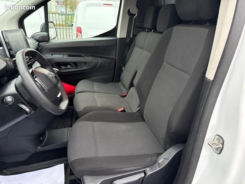 Peugeot Partner M 650kg BlueHDi 100ch S&S Pack Asphalt Connect + Caméra de recul (image 9)