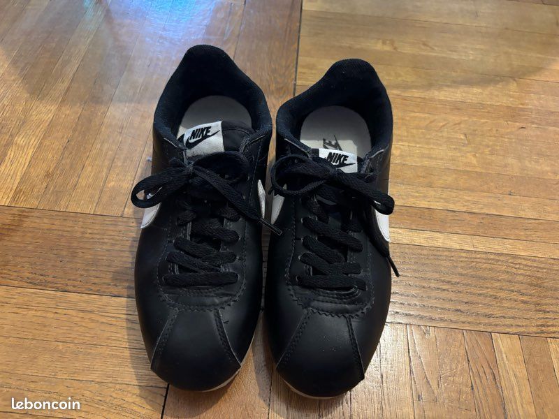 Sneakers Nike femme pointure 40 (image 4)