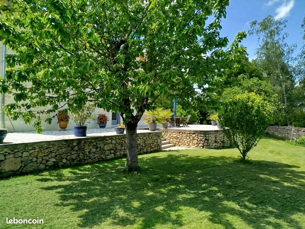 Maison 6 pièces 215 m² · à Montmaurin · 215 m² · 274 000 €