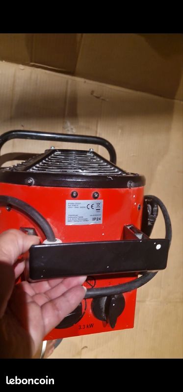Radiateur soufflant 3300V Endommagé (image 2)