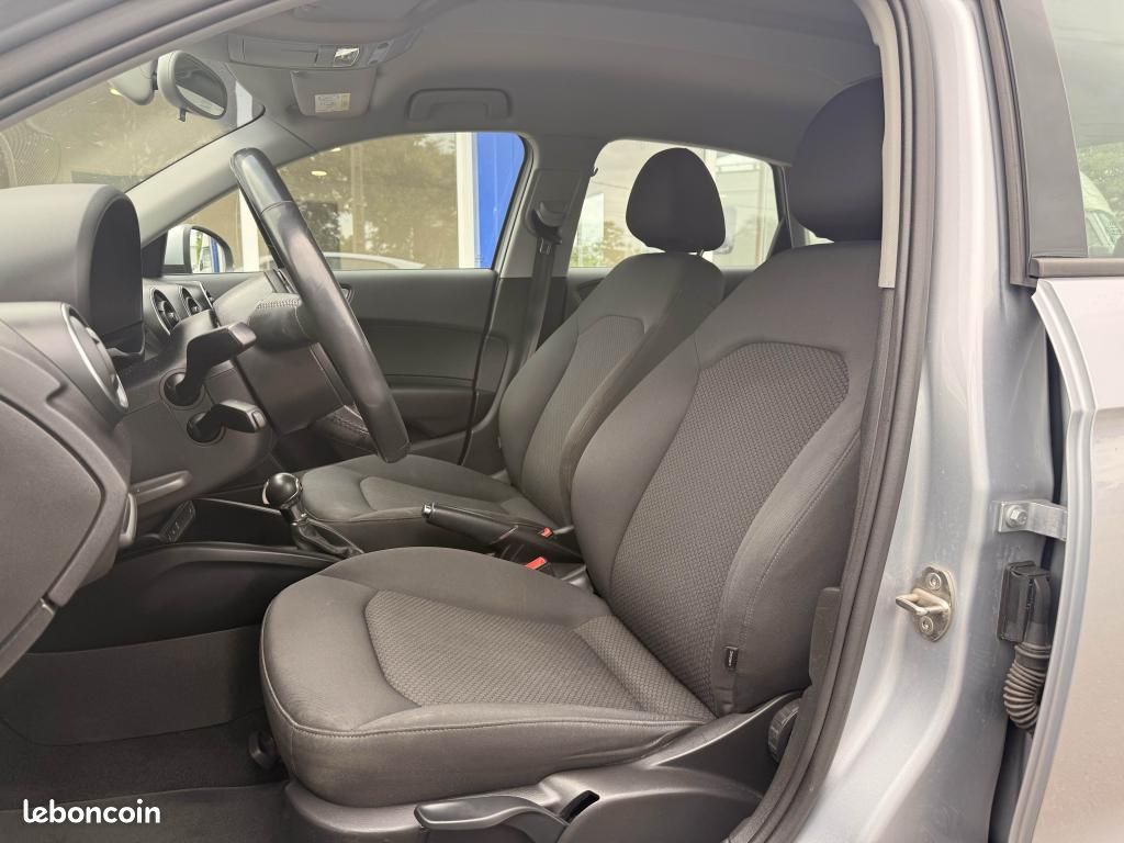 AUDI A1 Sportback 1.6 TDi - 116 - BV S-Tronic Ambiente (image 10)