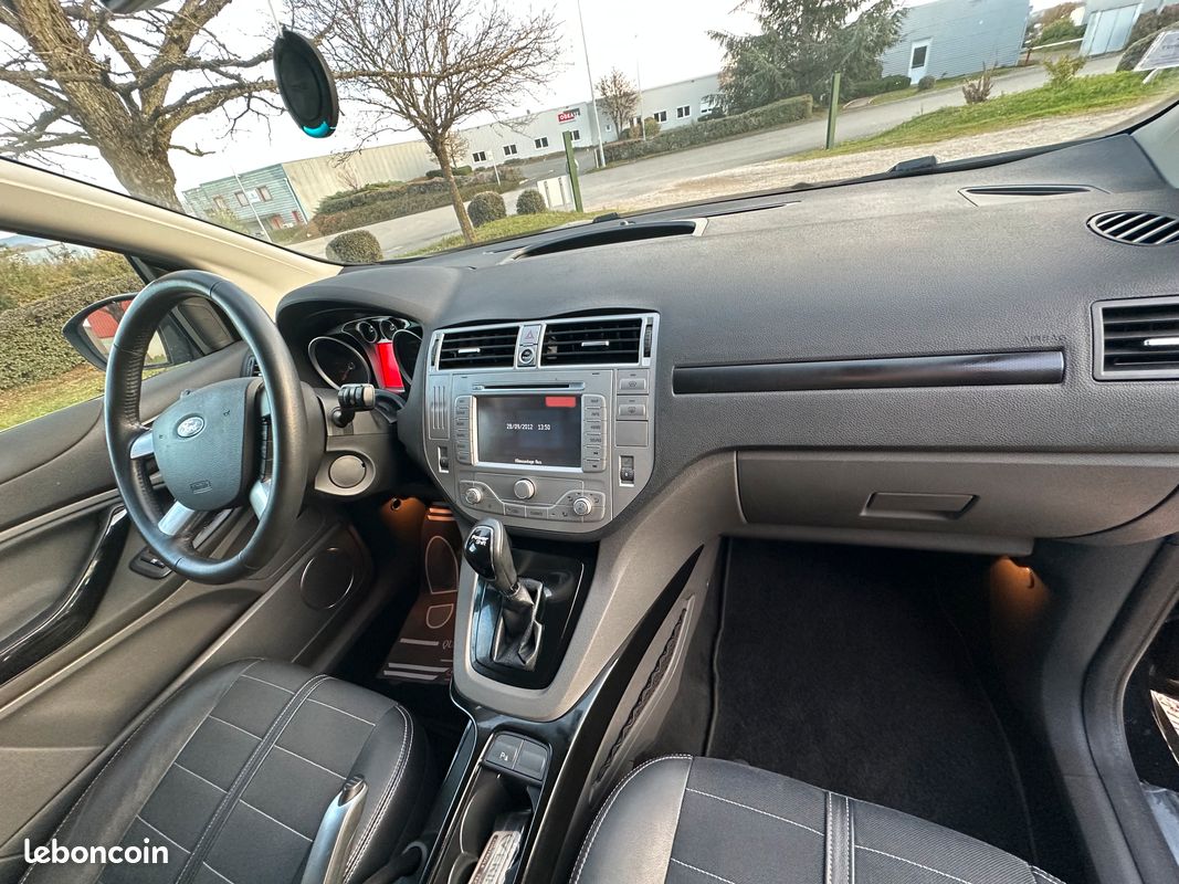 Ford Kuga 2.0 TDCi Titanium 163 CV 4x4 Très Bon Etat... (image 10)