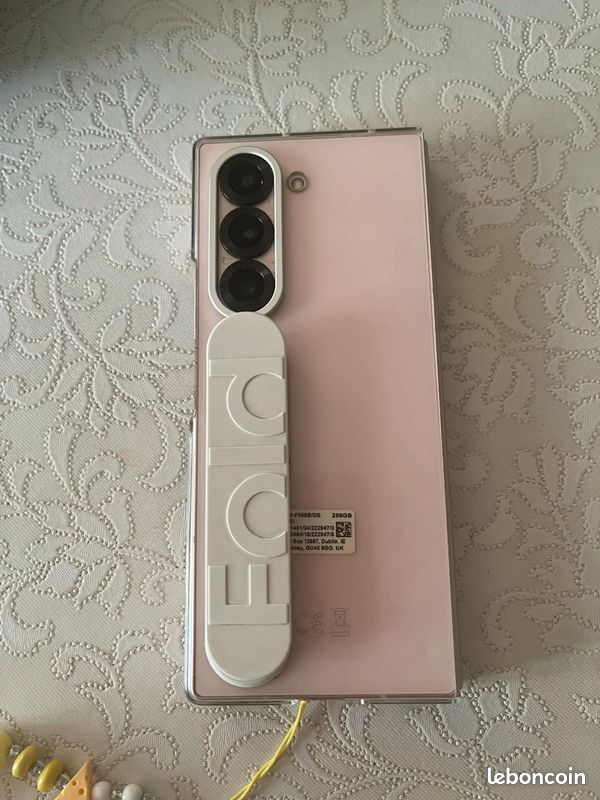 Samsung fold6 (image 2)