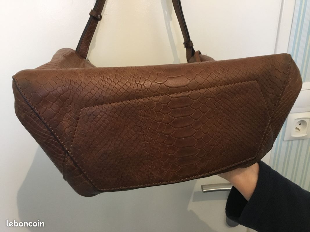 Sac à main bandoulière effet croco marron Accessoires Bagagerie