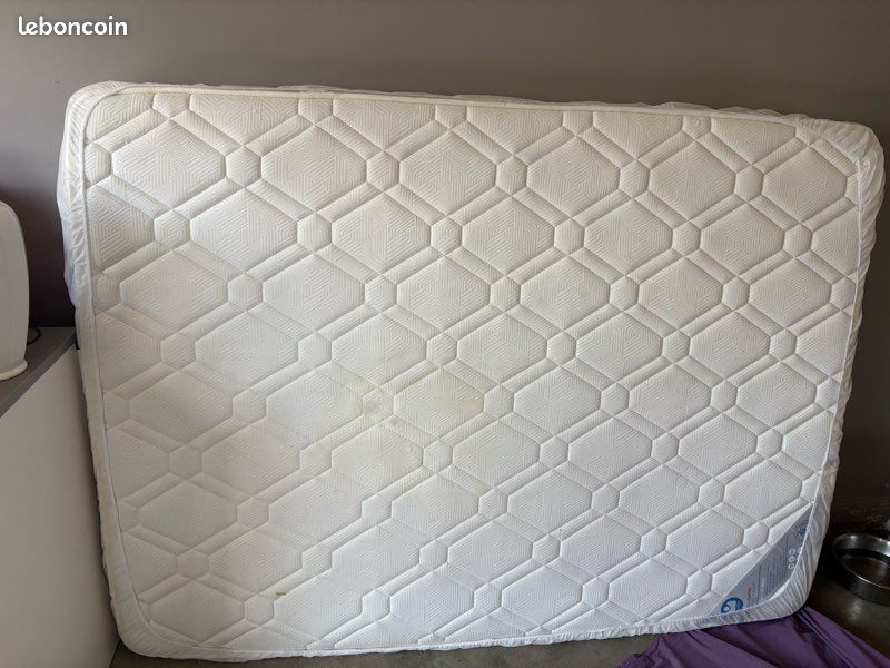 Matelas + sommier (image 1)