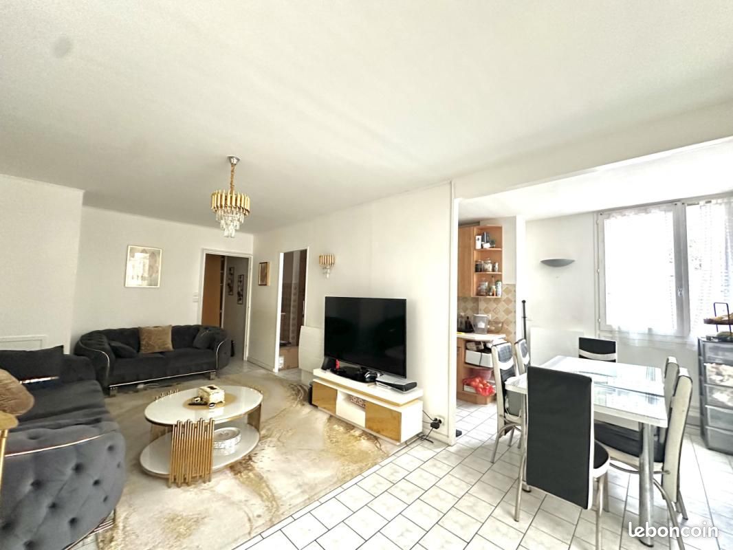 Appartement 4 pièces 82 m² · à Évry-Courcouronnes · 82 m² · 175 000 €