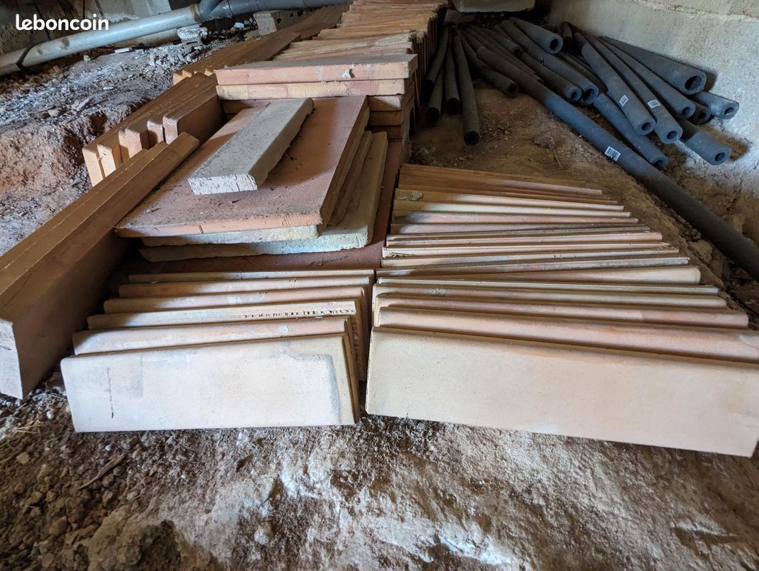 5.5 m2 carreaux + 3.6 m plinthes en terre cuite d’Espagne (image 5)