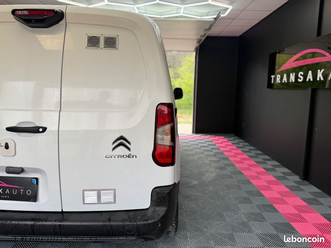 CITROEN BERLINGO Taille M BlueHDi 100 BVM Shine / ENTRETIEN COMPLET (image 48)