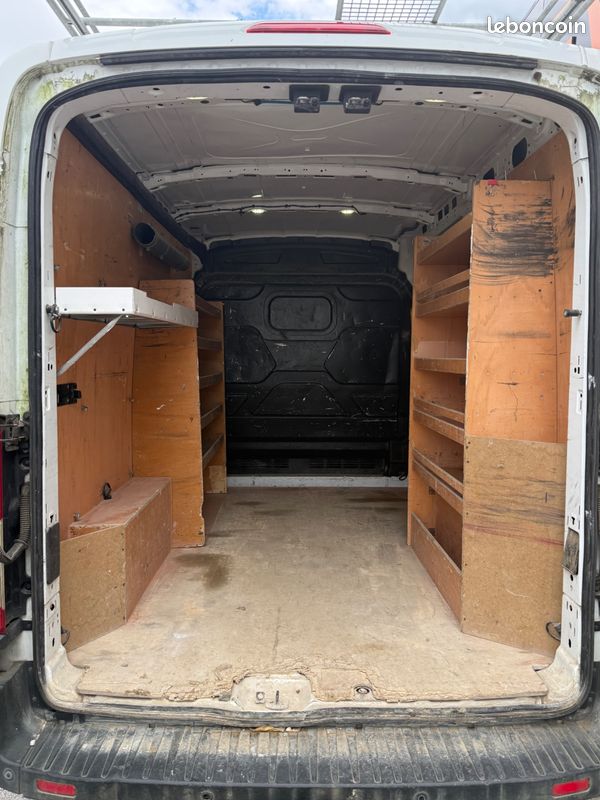 Ford transit vu fourgon 2t t290 2.0 tdci 130 l2h2 ambiente - prix ht 12 075 eur - tva recuperable (image 7)