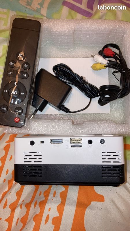 Mini vidéo projecteur (image 2)