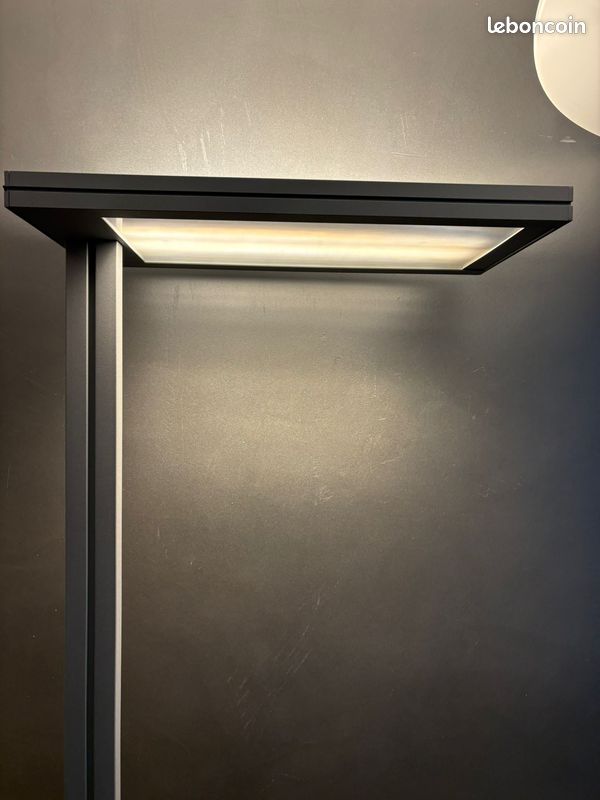 Lampadaire LED professionnel design – 195 cm (image 3)