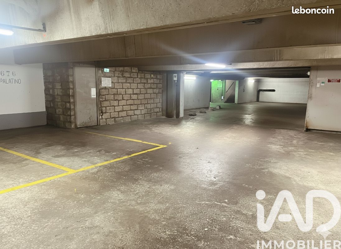 Parking 12 m² · à Paris · 12 m² · 19 000 €