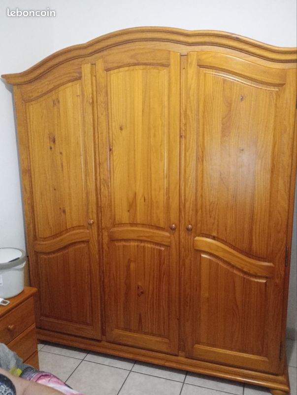 Ensemble armoire et lit deux places + matelas (image 1)