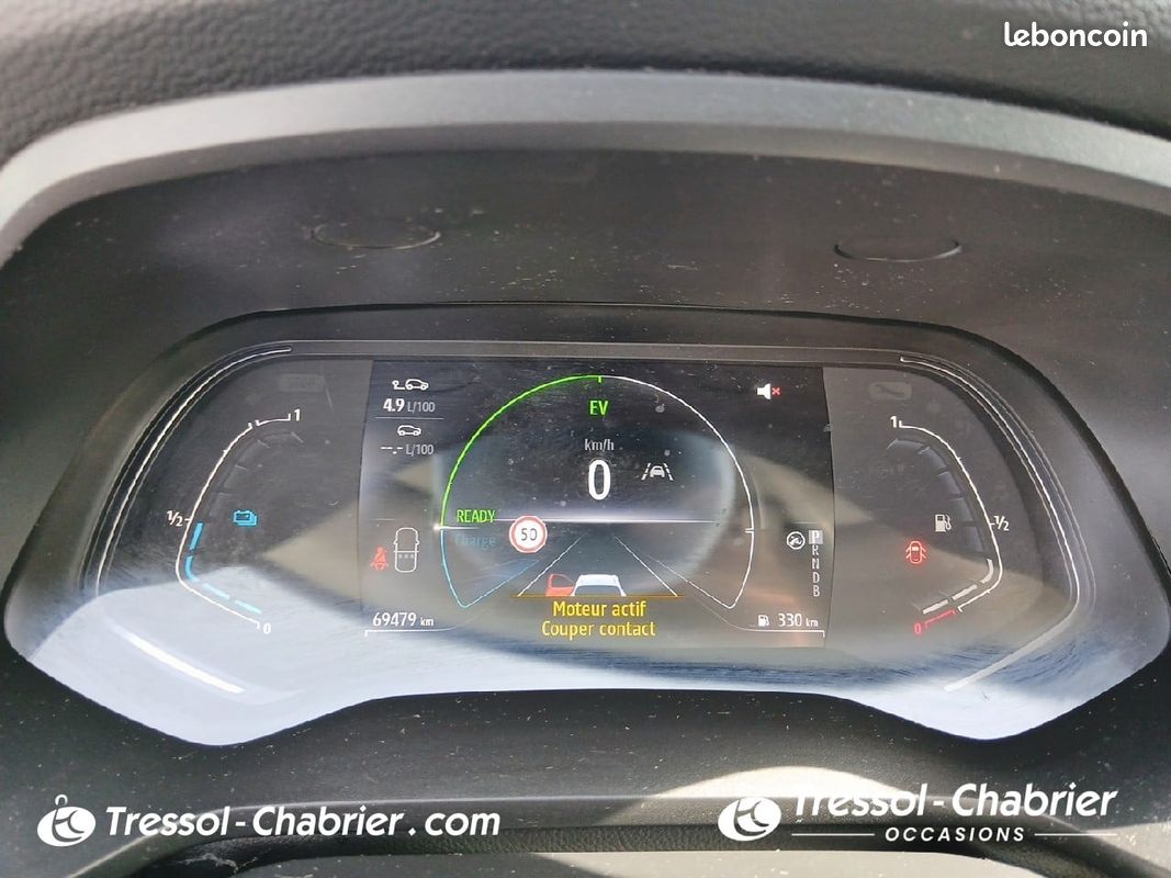 RENAULT Captur E-Tech hybride 145 Equilibre (image 16)