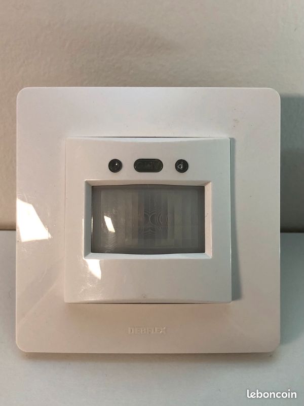 Interrupteur automatique neuf (image 1)