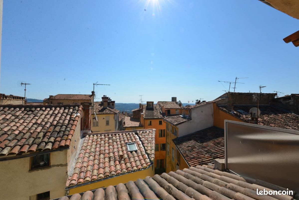Appartement 1 pièce 25 m² · à Grasse · 25 m² · 550 €/mois