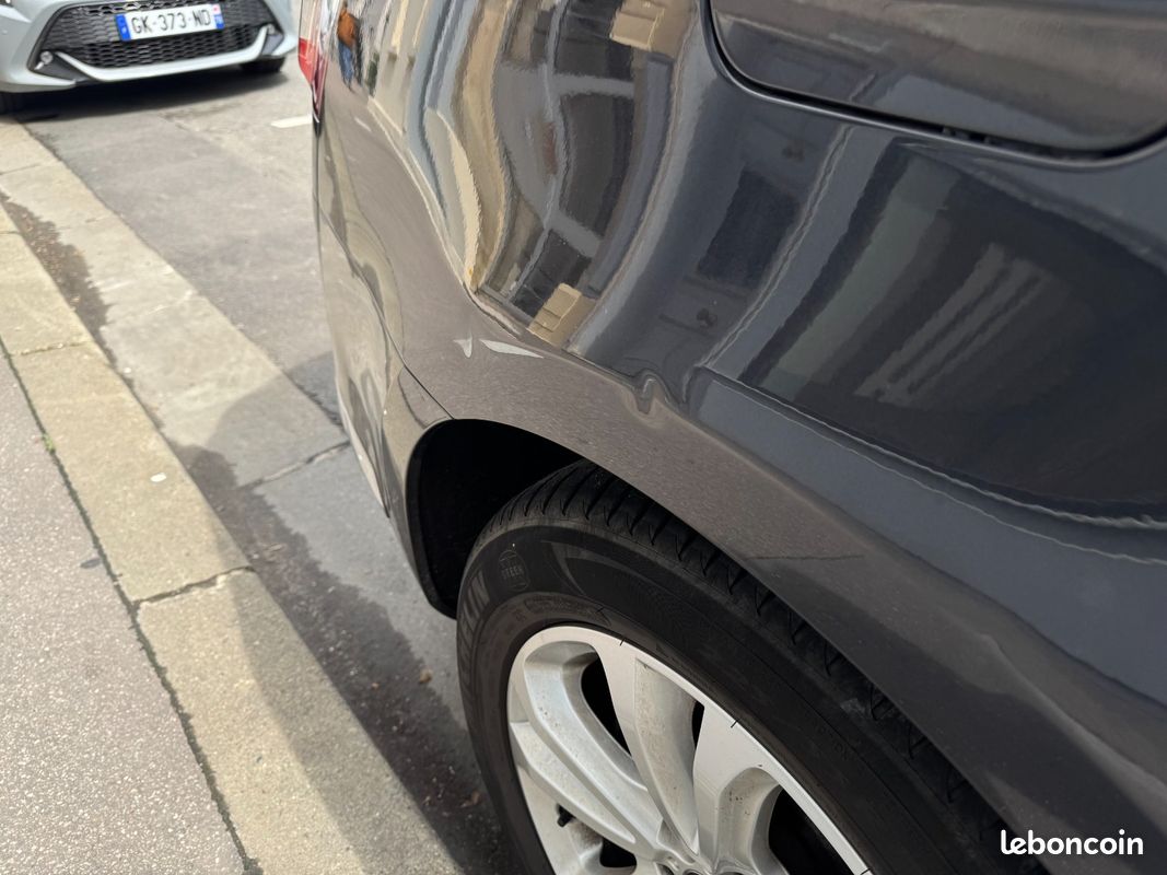 CITROEN C5 HDi 160ch Exclusive+ - Suivi d'Entretien Complet (image 37)