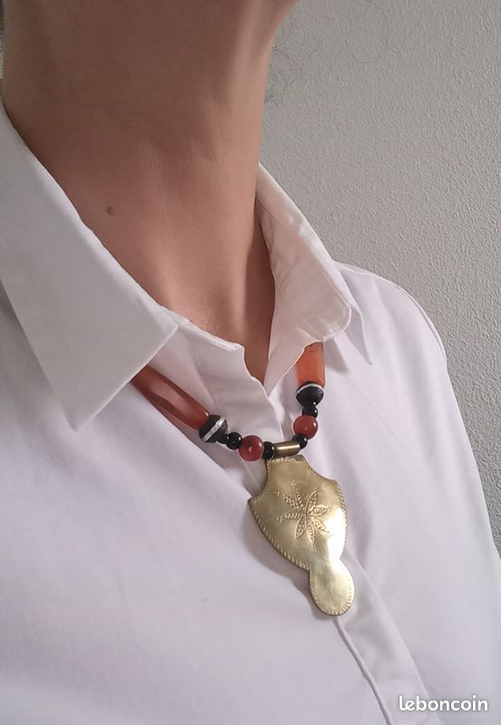 Collier artisanal, pierres cornaline et laiton (image 1)