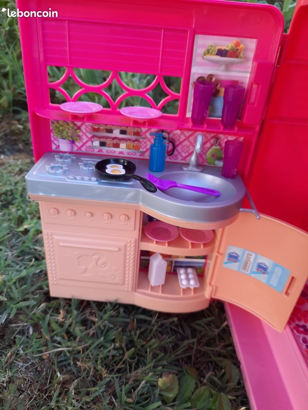 Camping-car Barbie (image 13)