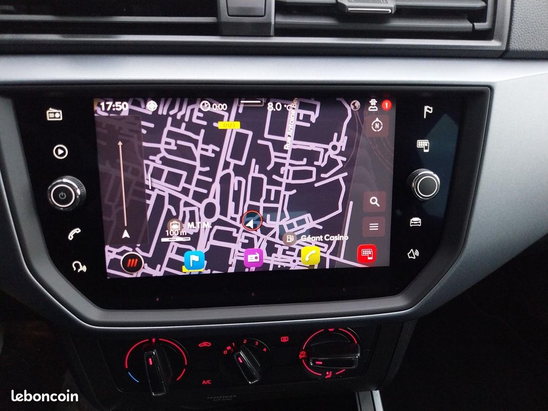 SEAT Arona 1.0 EcoTSI 95 ch Start/Stop BVM5 Urban (image 24)