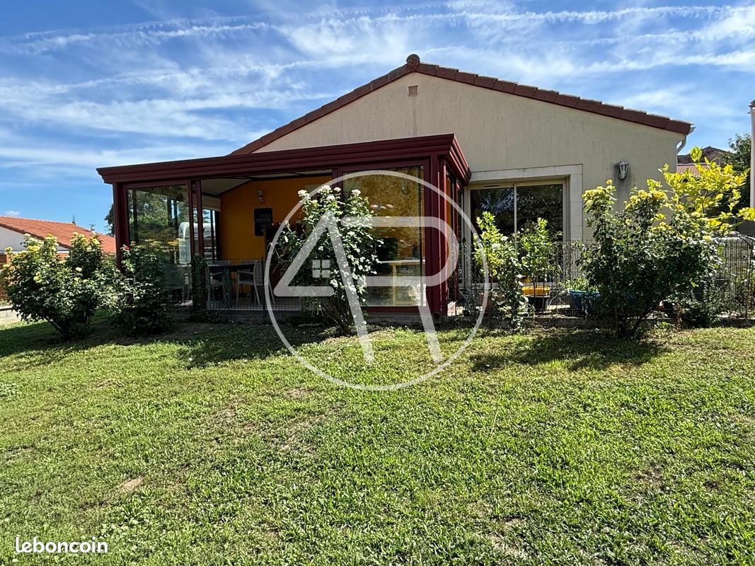 Maison 8 pièces 171 m² · à Brioude · 171 m² · 243 800 €