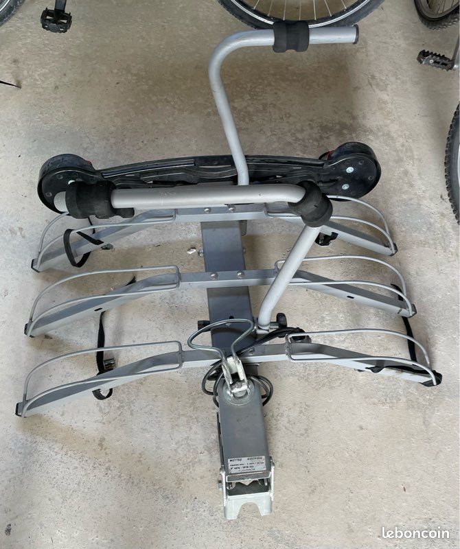 Porte vélo 3 places (image 1)