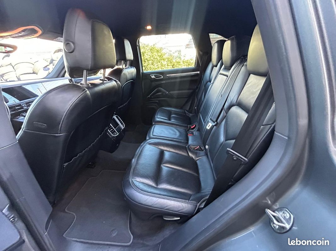 Porsche CAYENNE (958) 3.0 416CH S E-HYBRID (image 8)