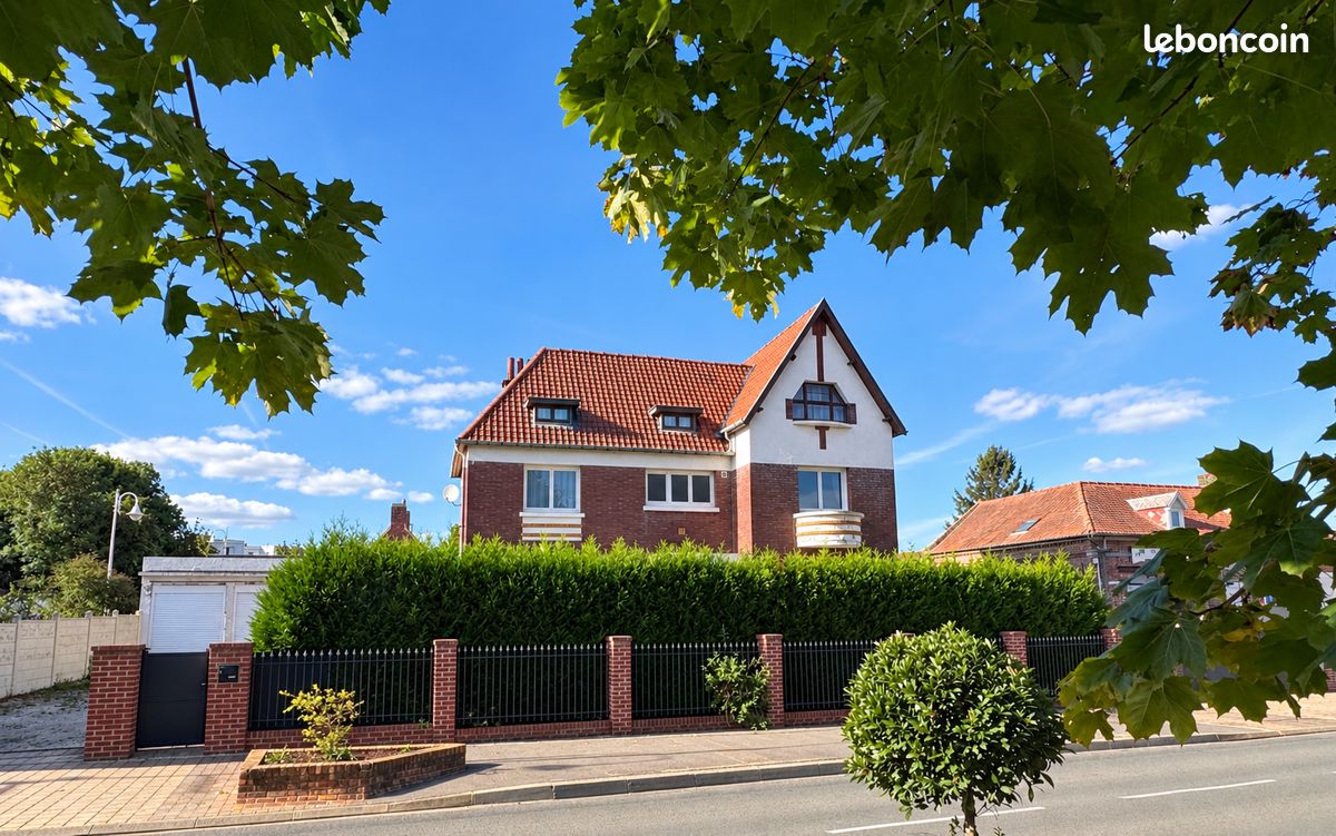 Maison 8 pièces 250 m² · à Mazingarbe · 250 m² · 348 900 €