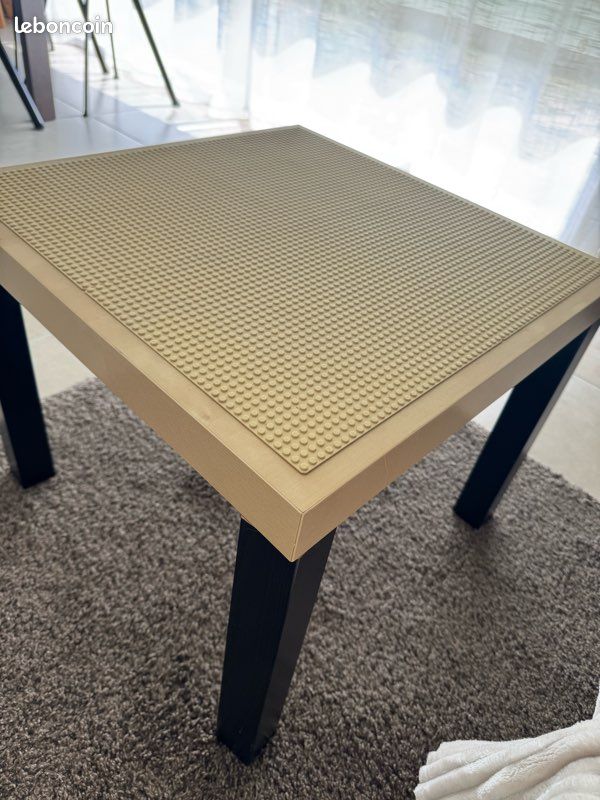 Table fabriquée lego (image 2)