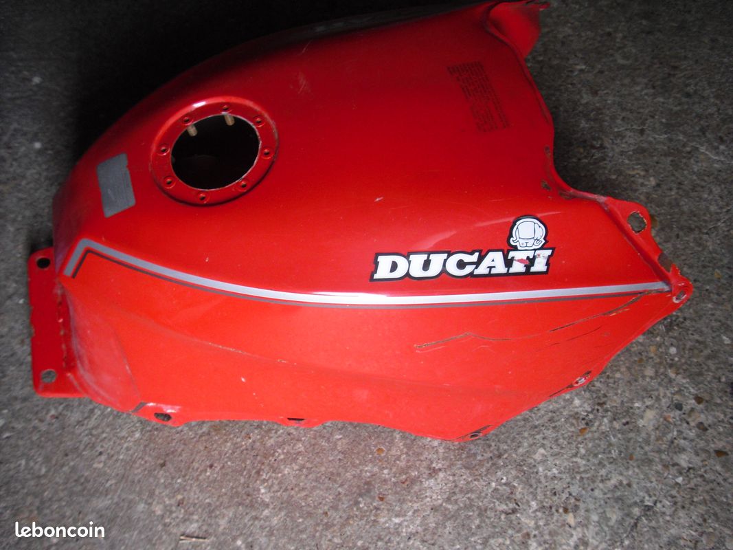 Ducati 750 paso (image 2)