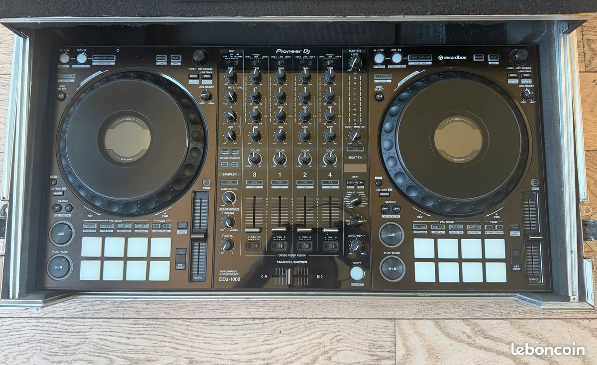 Pioneer DDJ 1000 + Flight case (image 1)