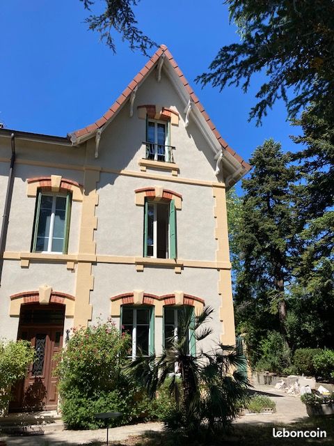 Maison 8 pièces 277 m² · à Montélimar · 277 m² · 740 000 €