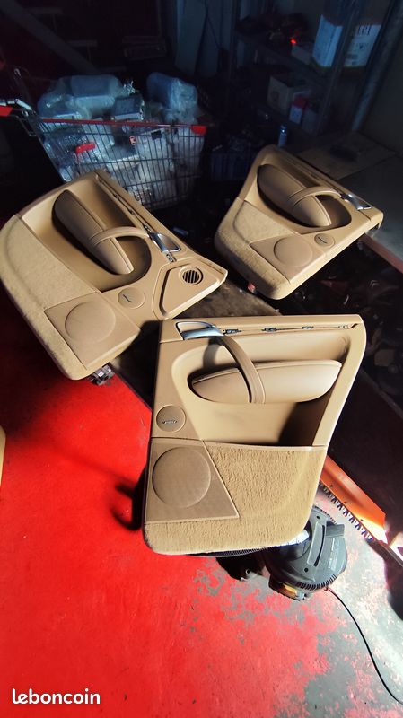 Panneau de portes x3 PORSCHE CAYENNE 955 957 TURBO S Année 2009 Beige BOSE (image 1)