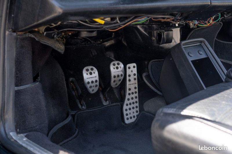 Porsche 911 3.0 SC TARGA 204 CH (image 23)